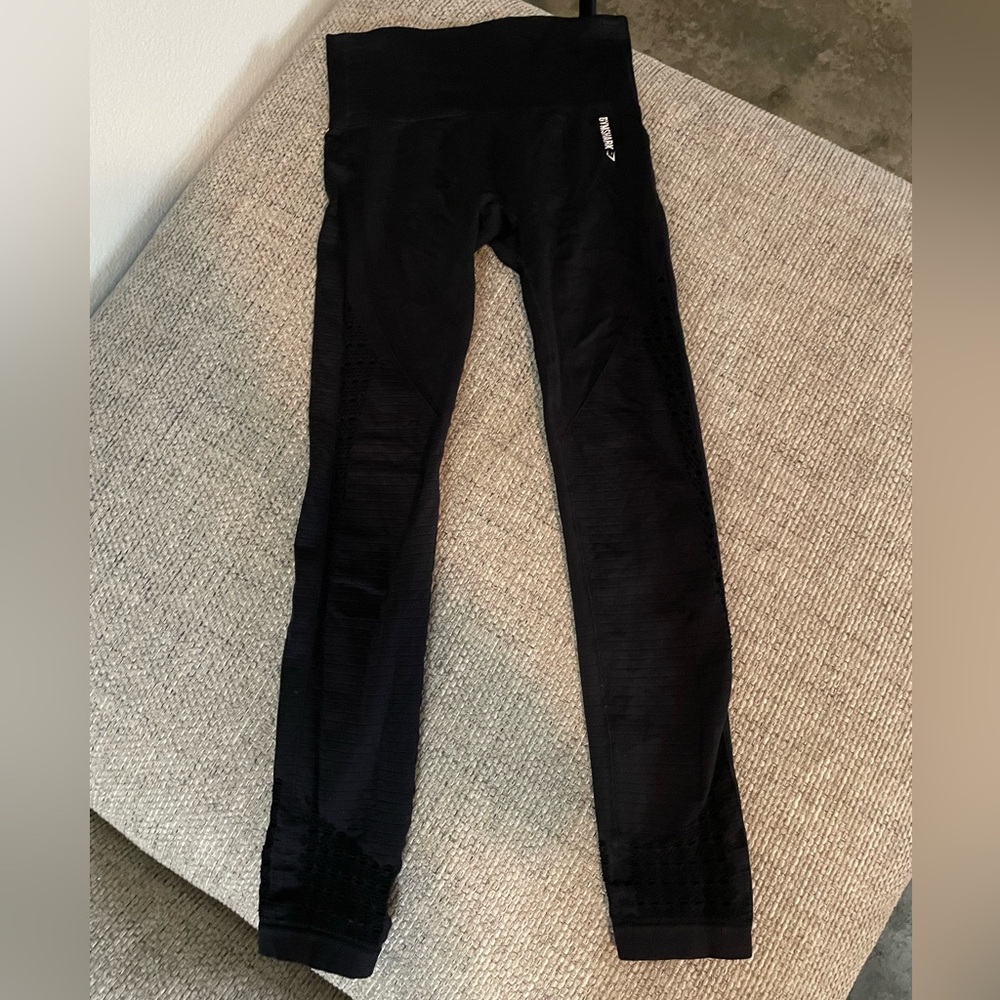 Black Gym Shark leggings